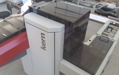 Imbustatrice Kern 686
