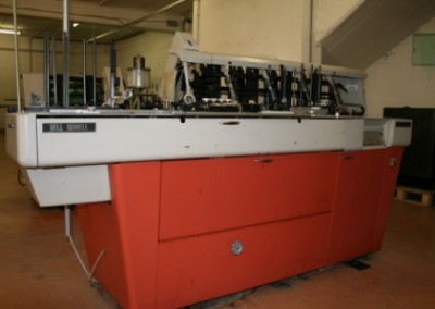 Inserting – Imbustatrice Bell+Howell